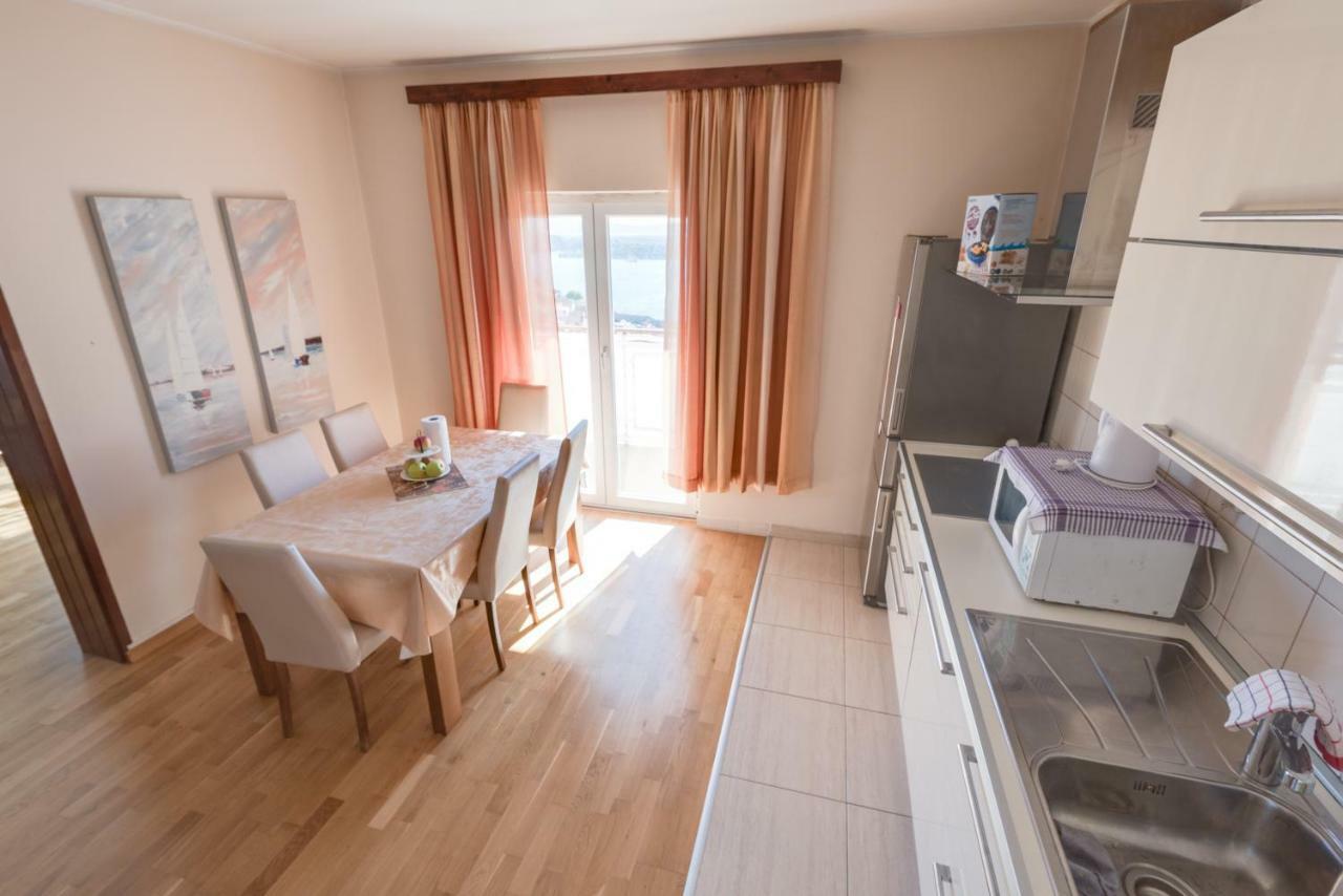 Lara Apartment ชิเบนิก ภายนอก รูปภาพ