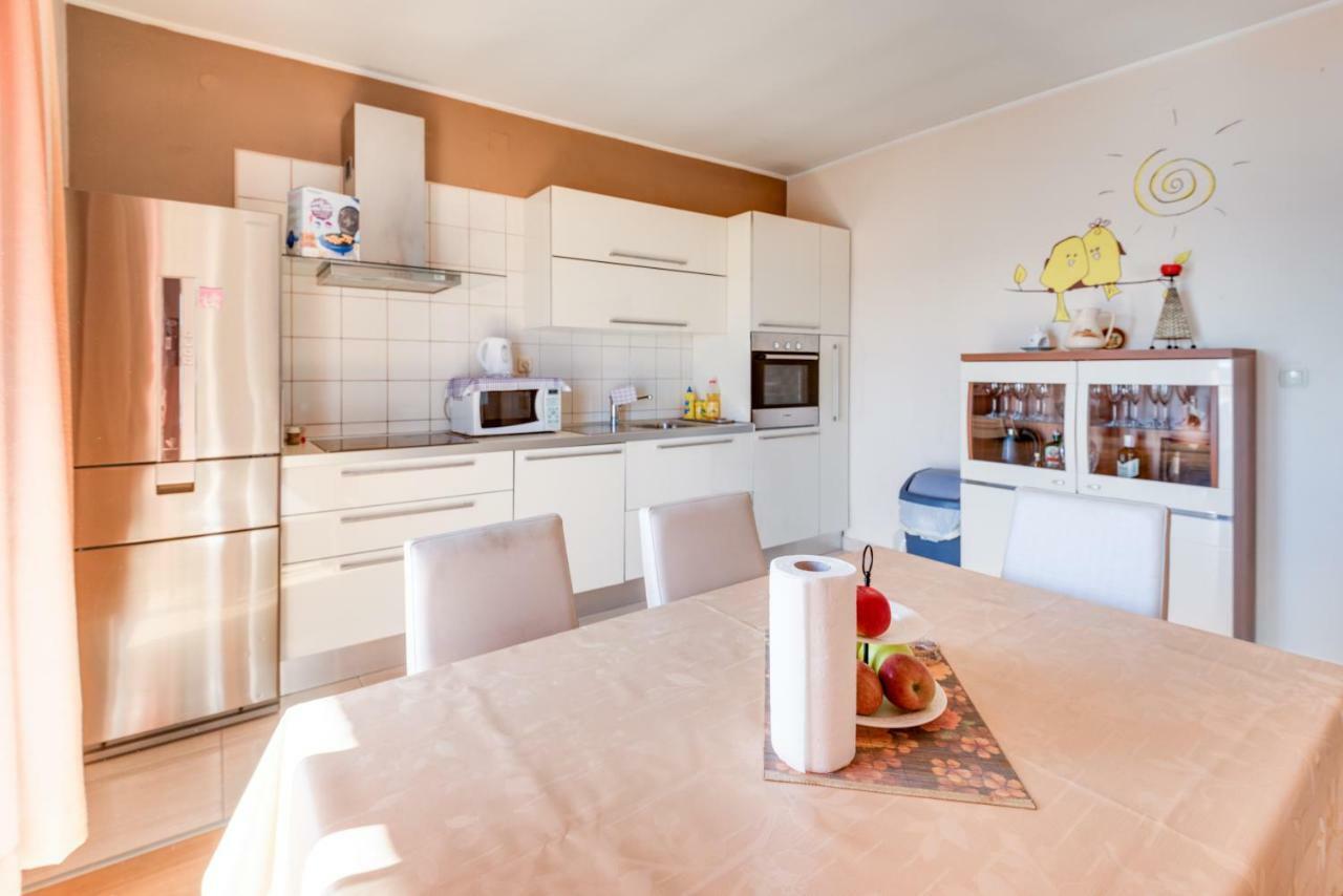 Lara Apartment ชิเบนิก ภายนอก รูปภาพ
